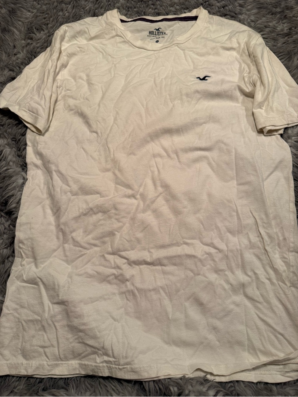 Hollister T-shirt